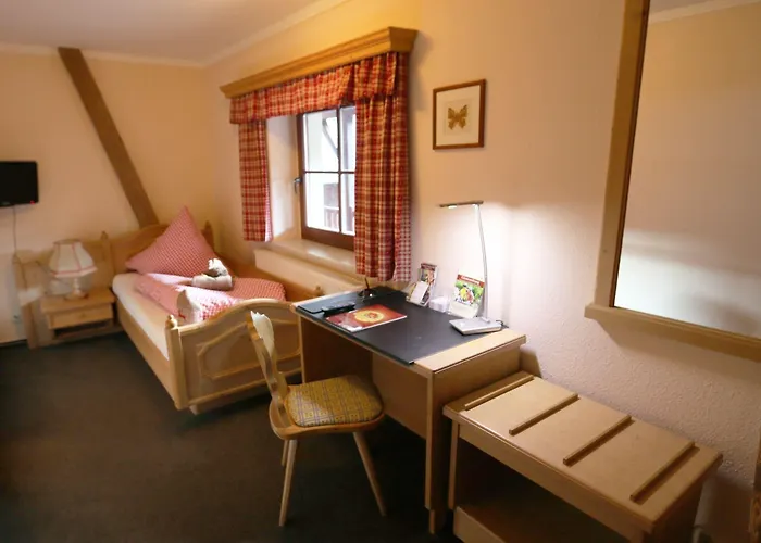 Sonnekalb Отель Наумбург