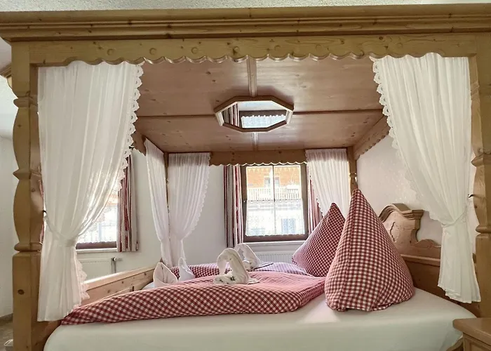 舒内卡尔伯酒店 酒店 萨勒河畔瑙姆堡